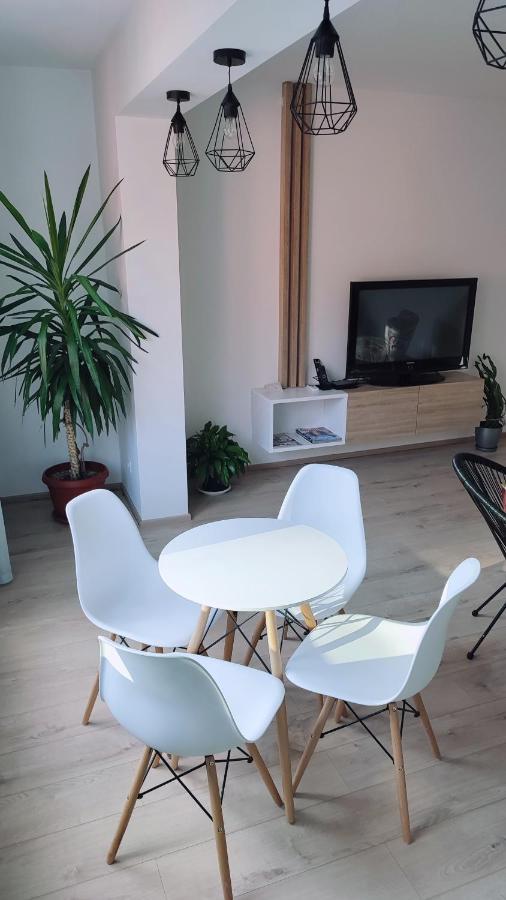 Апартаменты Apartman Lena Тузла Экстерьер фото