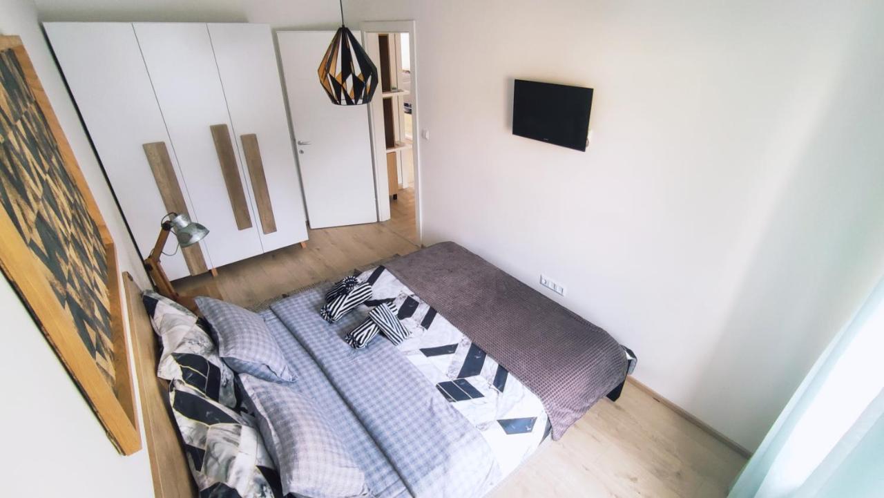 Апартаменты Apartman Lena Тузла Экстерьер фото
